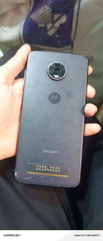 moto z4 0