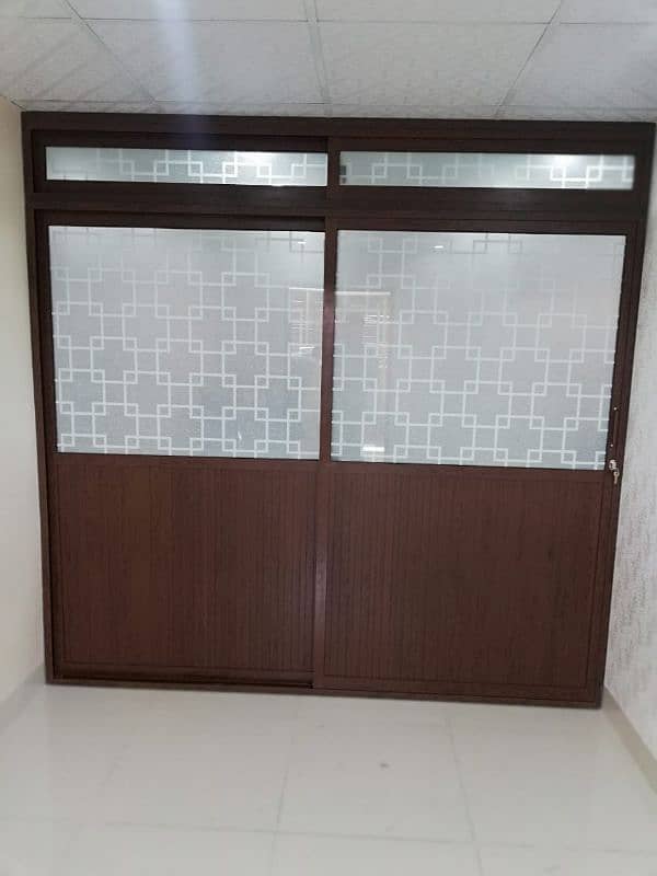 12mm glass partition and aluminum 11