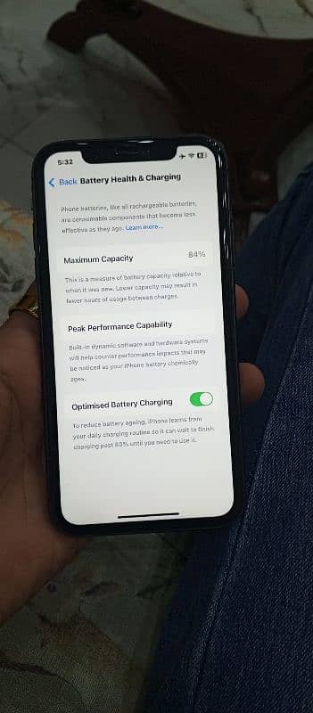 iphone 11 64gb condition 10 by 9 battery health 84% 5