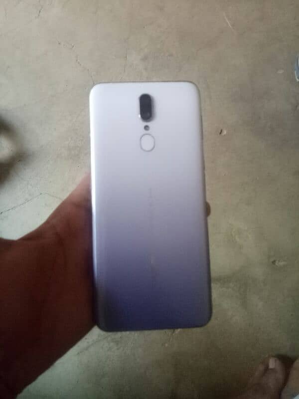 oppo f11 1