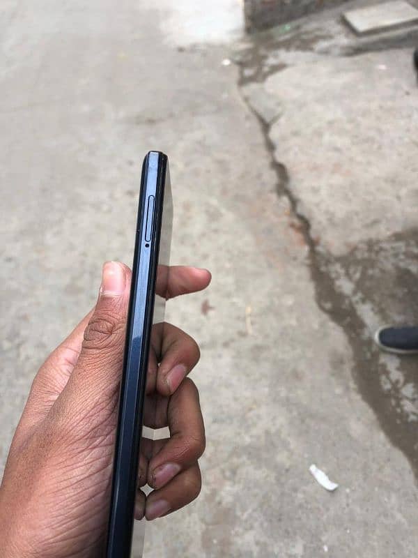 tecno camon 18t 4+3/128 1