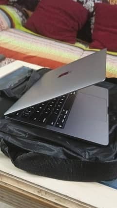 Mac Book Pro 100% best condition