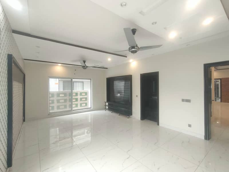 One Kanal House Available For Rent In DHA Phase 06 8