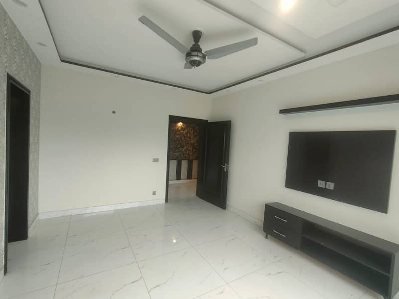 One Kanal House Available For Rent In DHA Phase 06 14