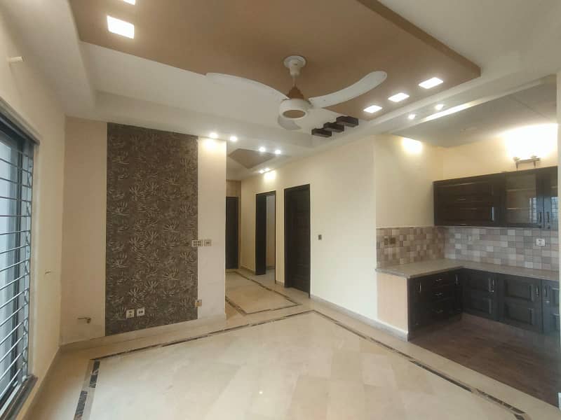 One Kanal House Available For Rent In DHA Phase 06 21