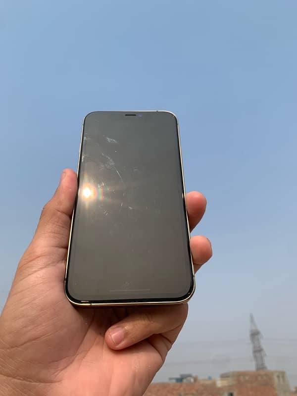 PTA approved IPhone XR 1