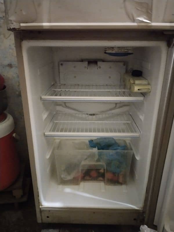 Dawlence Fridge for Sale 1