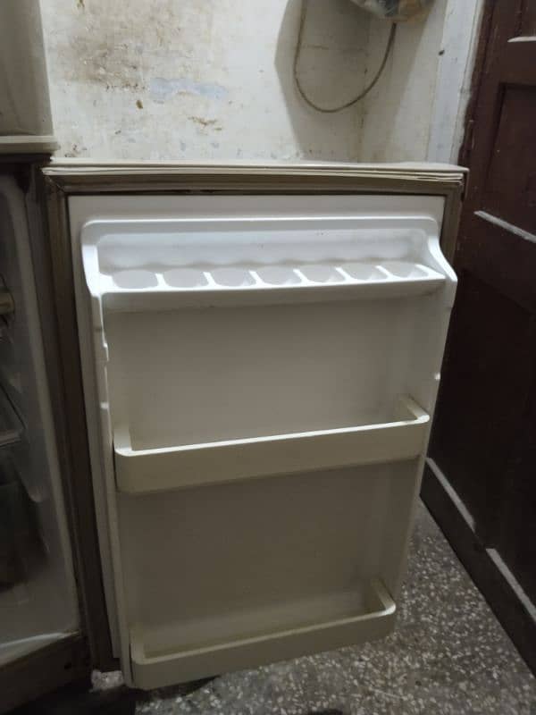 Dawlence Fridge for Sale 2