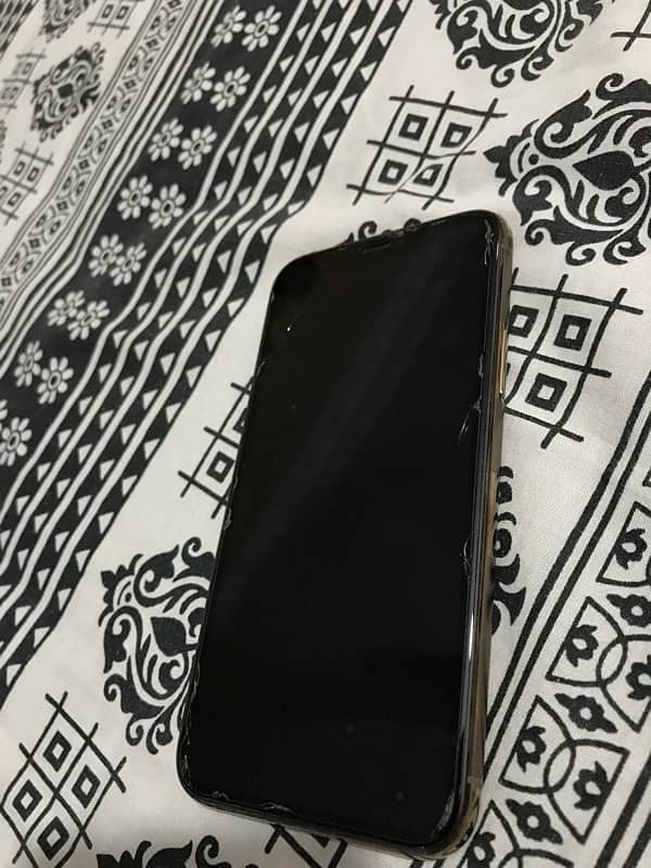 iphone 11 pro Pta Approved 1