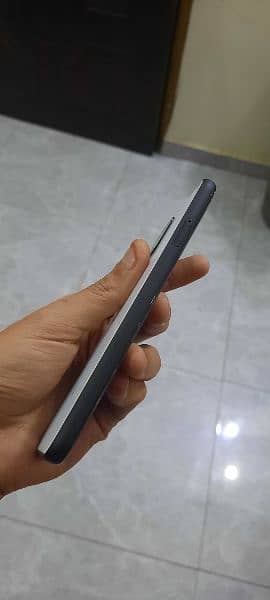 Google pixel 4 in lush condition 6gb 128gb dual sim pta approved 12