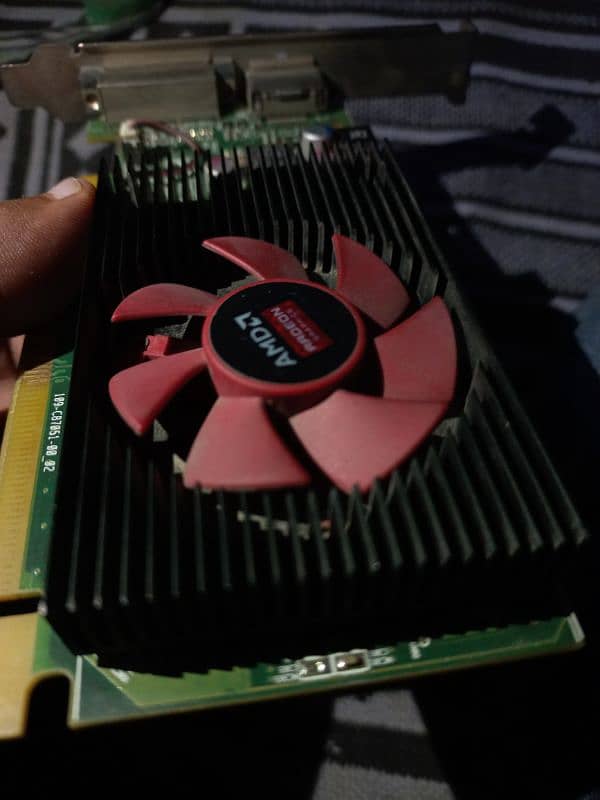 AMD GRAPHIC CARD 2GB R5 340X 0