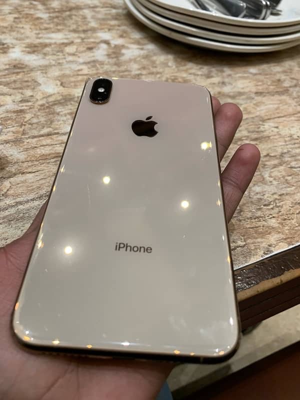 i phone xs max golden 0