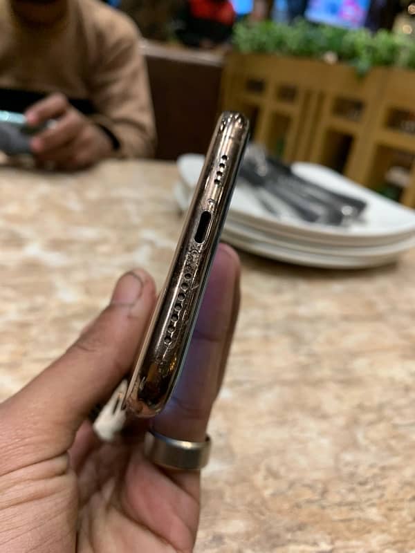 i phone xs max golden 5