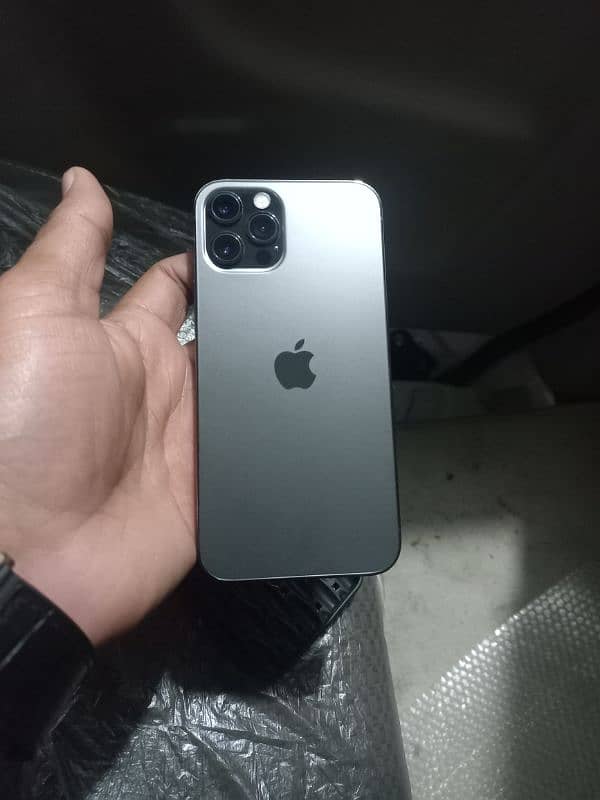 iphone12 pro gray clr all. ok 128 gb water pack 0