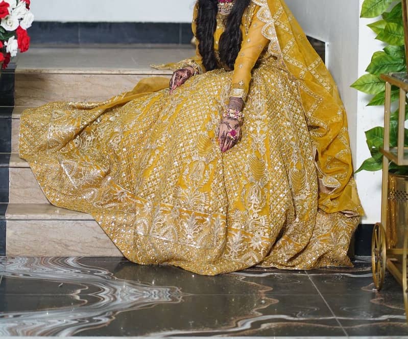 Mehndi wedding dress MAXI (Brand: Maryumnmaria) condition 10/10 5