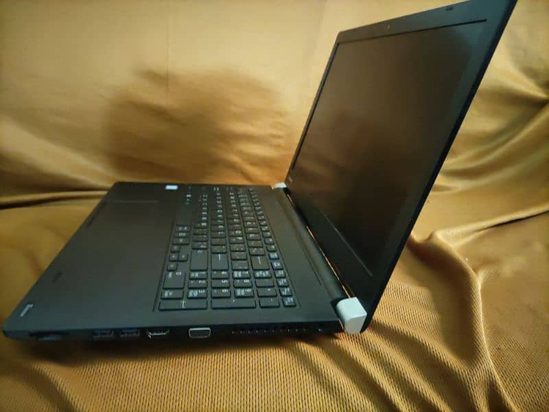 Toshiba Tecra i7 6 gb ram 8/256 numpad 2