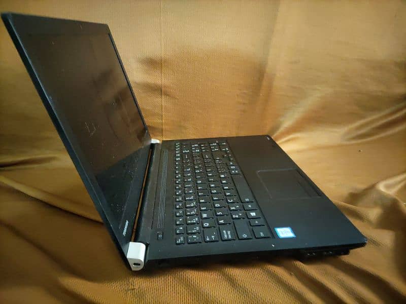 Toshiba Tecra i7 6 gb ram 8/256 numpad 3