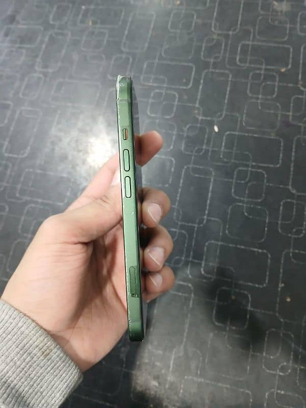 iphone 13  green 1