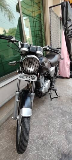 Suzuki GS 150 2024