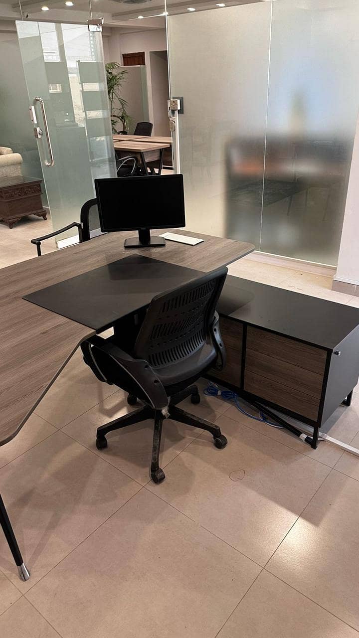 Office furniture 1