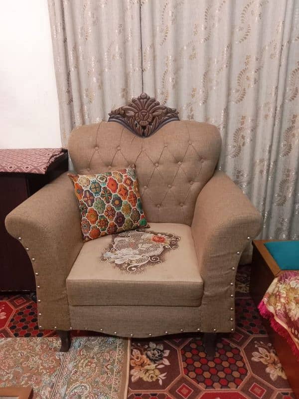 only 1.5yr used sofa set. 1