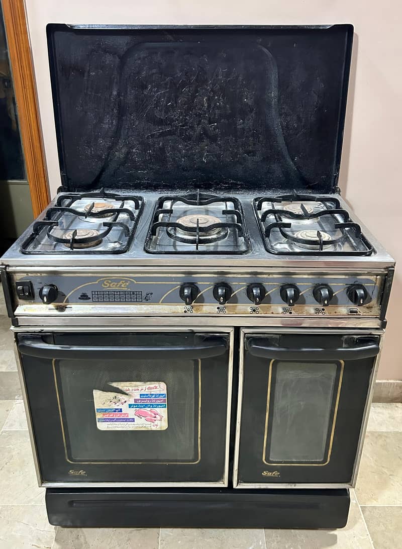 SAFE - 5 Burner Gas Stove With Rotasary Grill  Oven 1