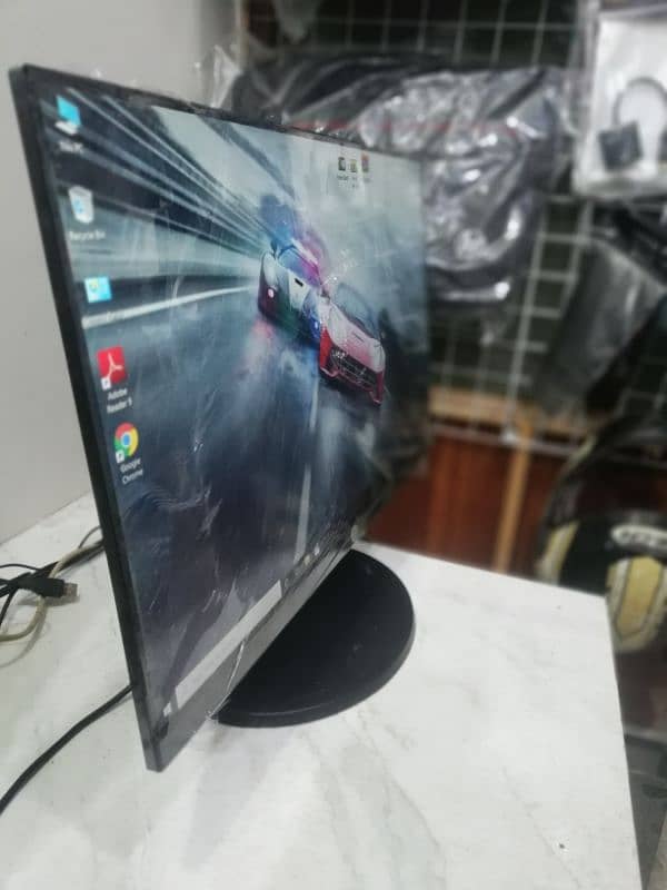 Dell & HP 24 inch Borderless LED Monitors in A+ Condition (UAE Import) 4