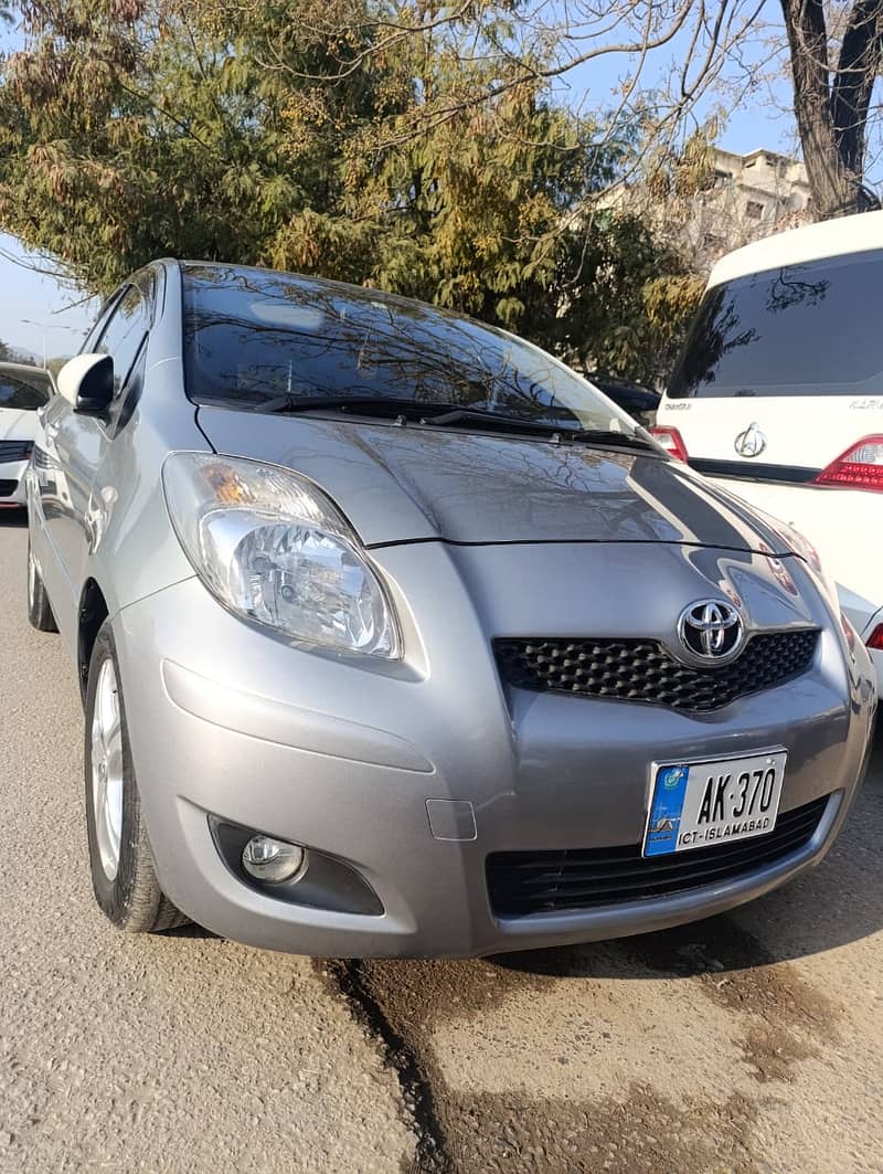 Toyota Vitz 2010 1