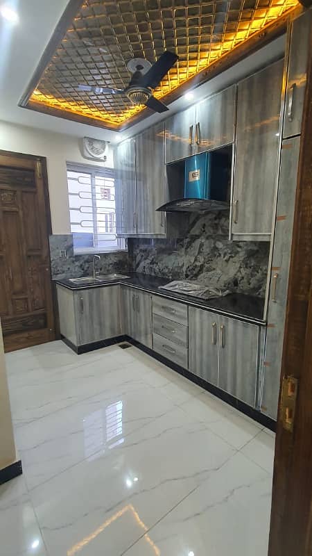 5 marla brand new house in Park view city Lahore 8