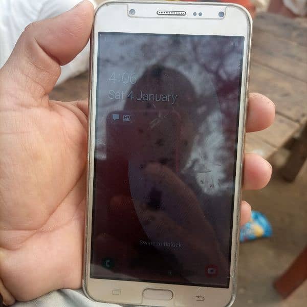 Samsung J7 core. 2/16. gold. 9000 0