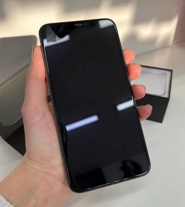 iPhone 11 Pro Max 256gb pta approve In brand new condition 1