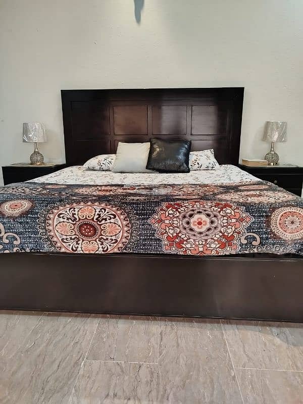 Complete Bed-Set for Sale (10/10) 4