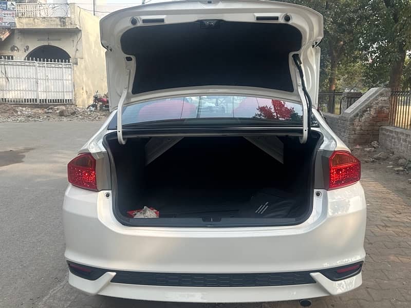 Honda City 1.5L Aspire 2023 New Almost 7