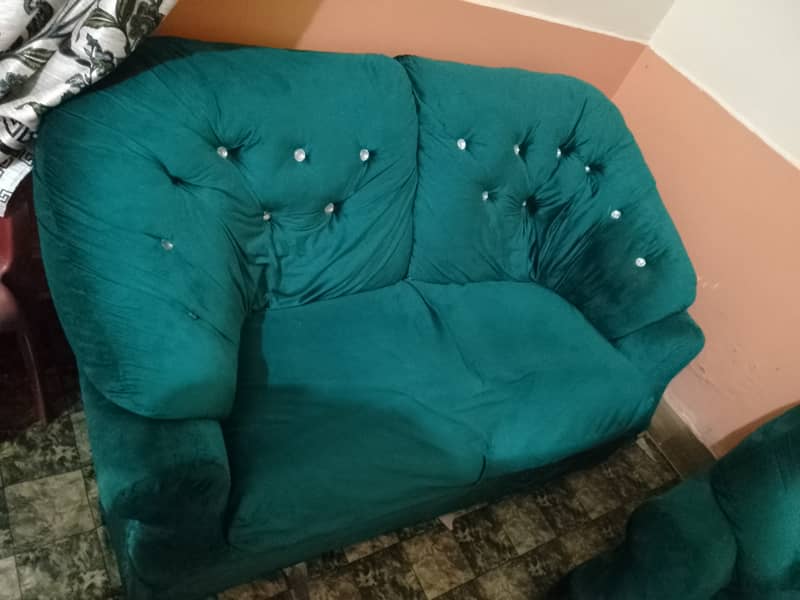 07 Seater sofa set in good condition 1