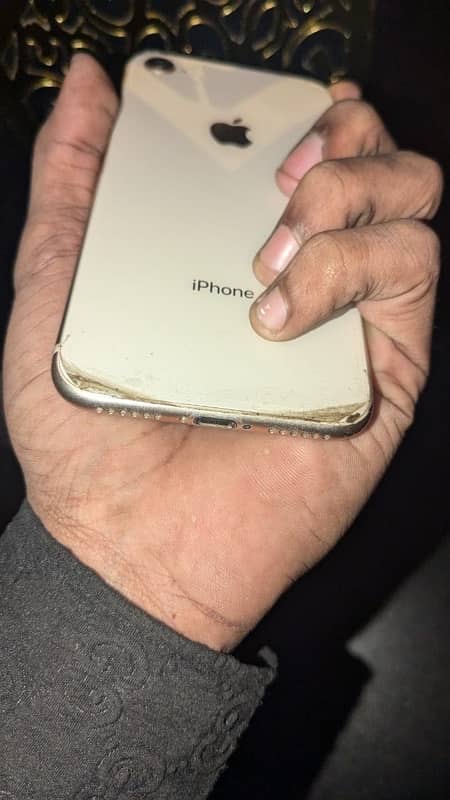 iPhone 8 all okay 256 gb non pta 2