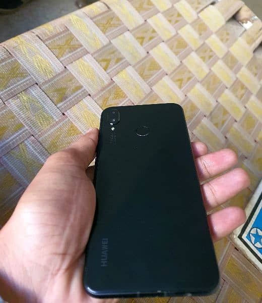 Huawei Nova 3i 4