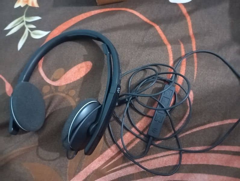 Branded Headset imported 4