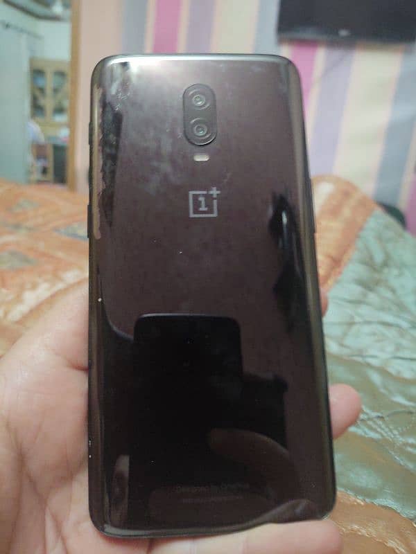 one plus 6T ,very good condition,factory locked 0