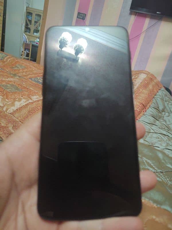 one plus 6T ,very good condition,factory locked 1