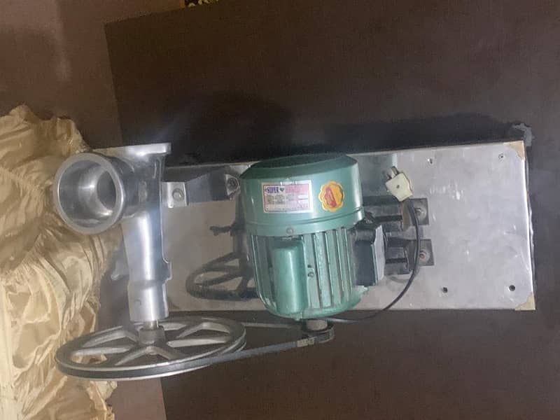 Commercial Mossammi Juicer Machine 2