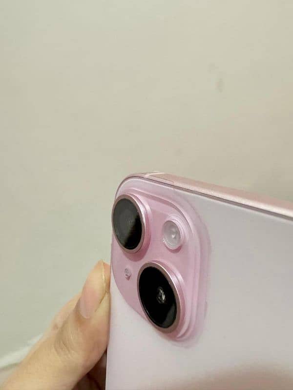 iphone 15 pink 2