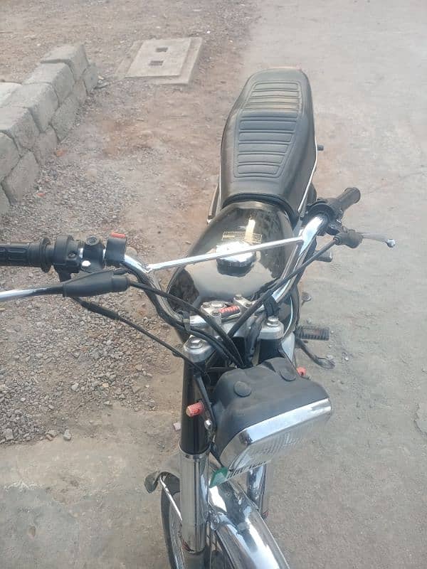 Honda 125 10/10 condition 2