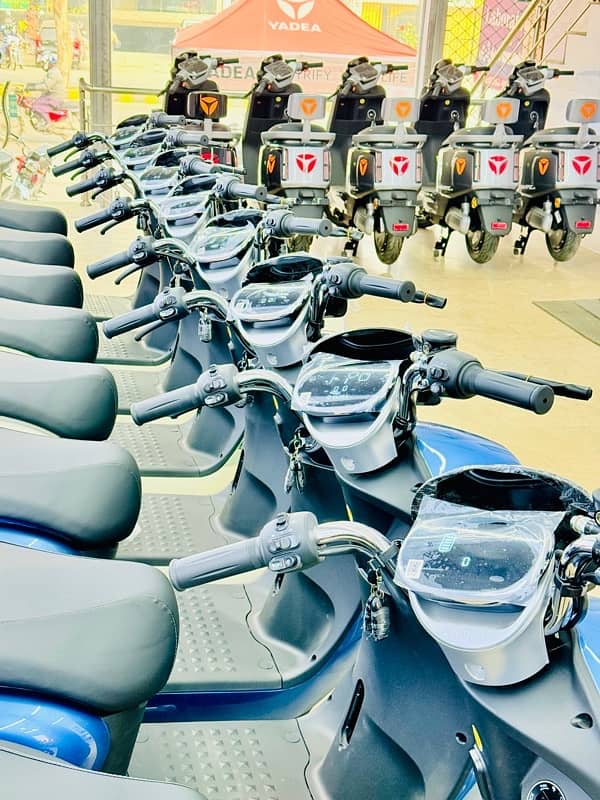 Yadea M3 Scooty / Scooter / Bike / Aima Metro Evee Revoo Okla EV Eveon 9