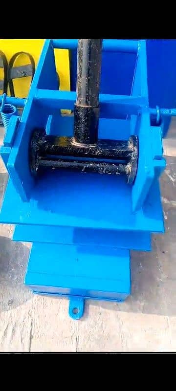 Manual Chappal banany wali Machine 2