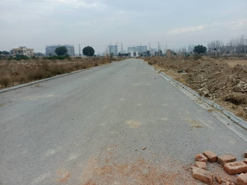 1 Kanal Plot for Sale in D-Block, Airport Enclave Islamabad Prime Location with 50 Feet Roads 1