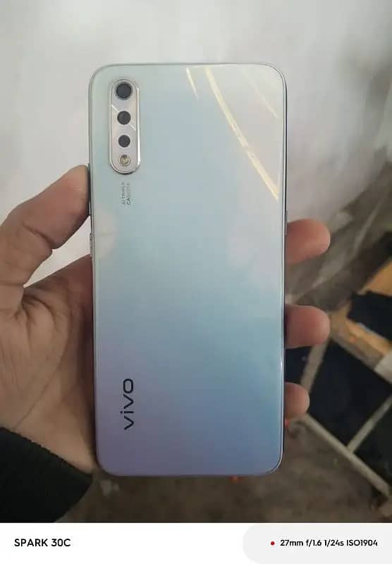 Vivo s1 janiun 4 128 with janiun box charger 1