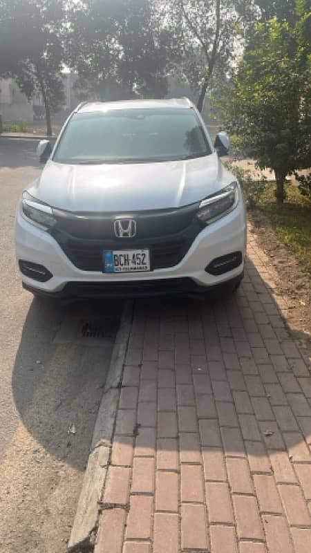 Honda Vezel 2018 Z Sensing with two keys 1st owner 0