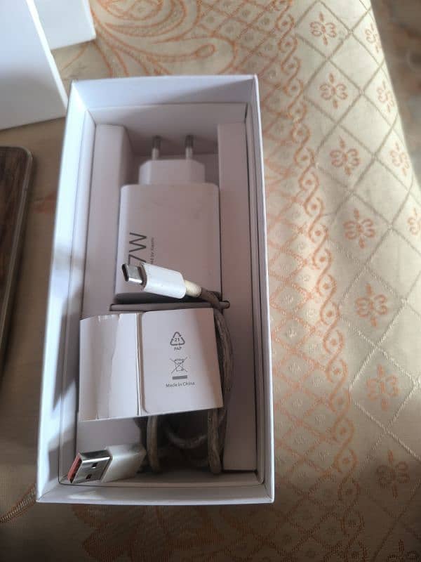 Xiaomi 13 8/256gb white color 1