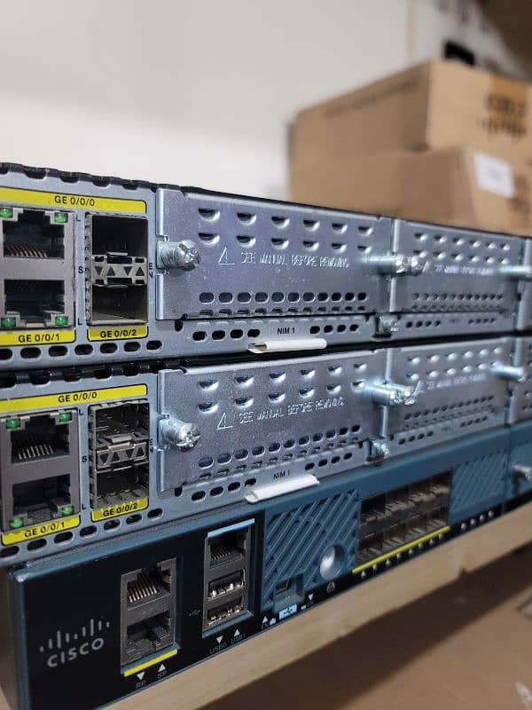 Cisco ISR4431/ ISR4331 1