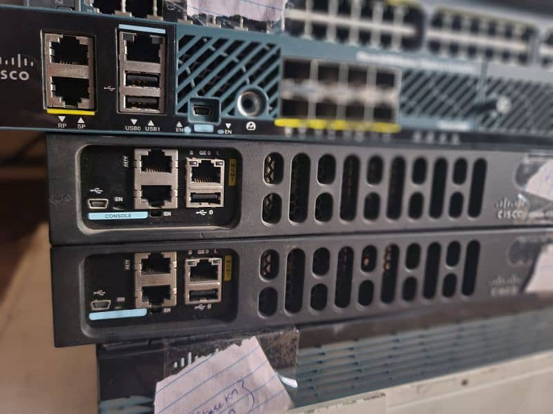 Cisco ISR4431/ ISR4331 2